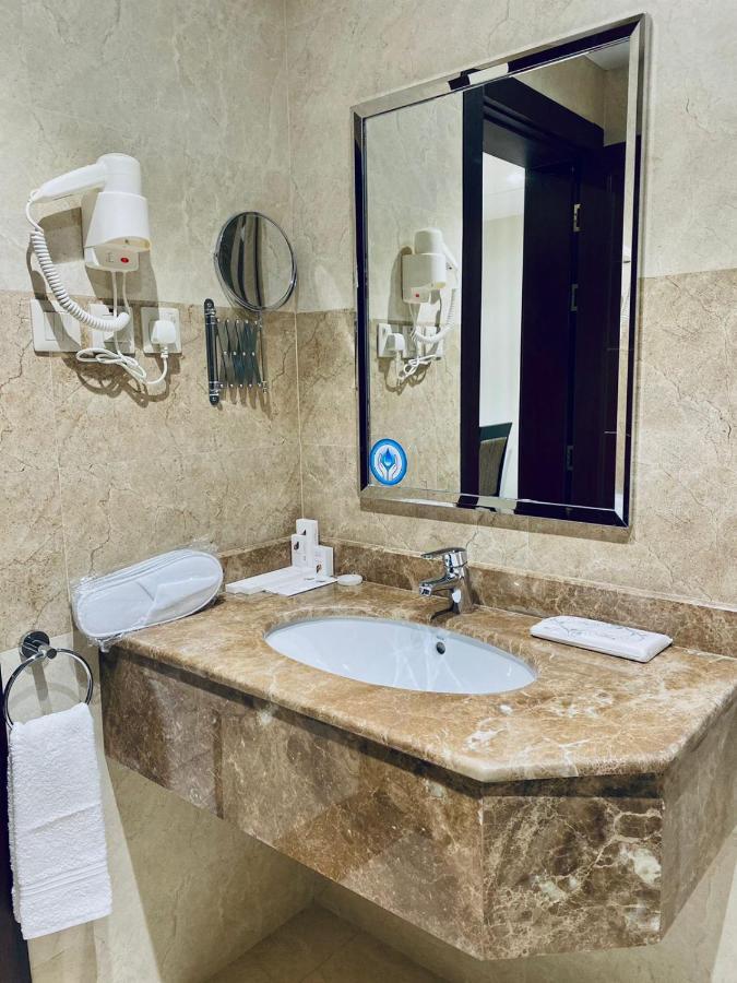 Itlalat Uhud Hotel Medina Eksteriør billede