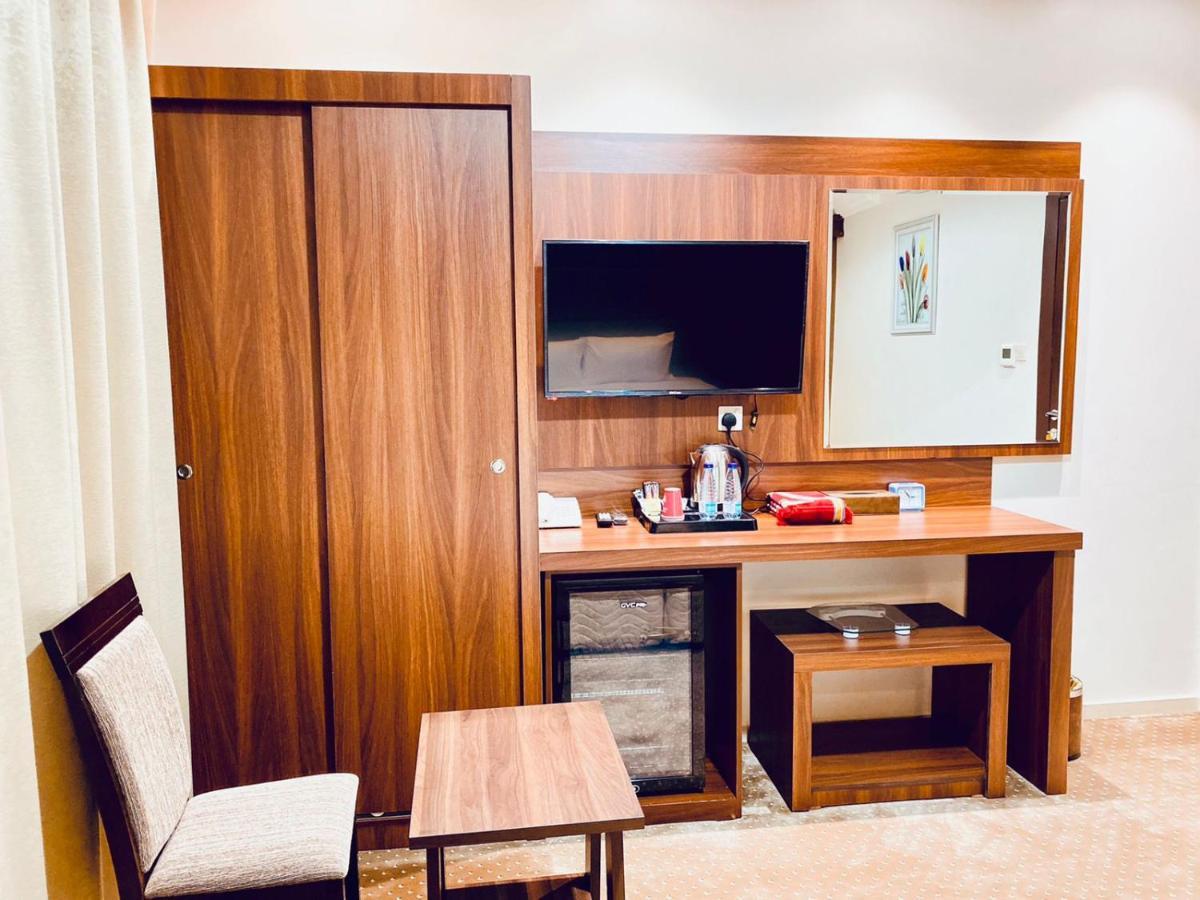 Itlalat Uhud Hotel Medina Eksteriør billede