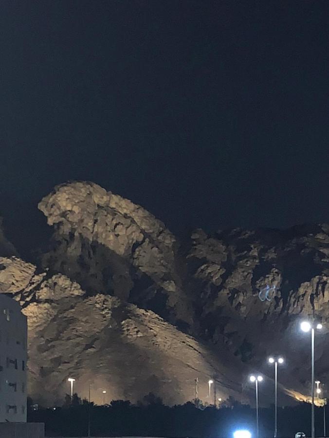 Itlalat Uhud Hotel Medina Eksteriør billede